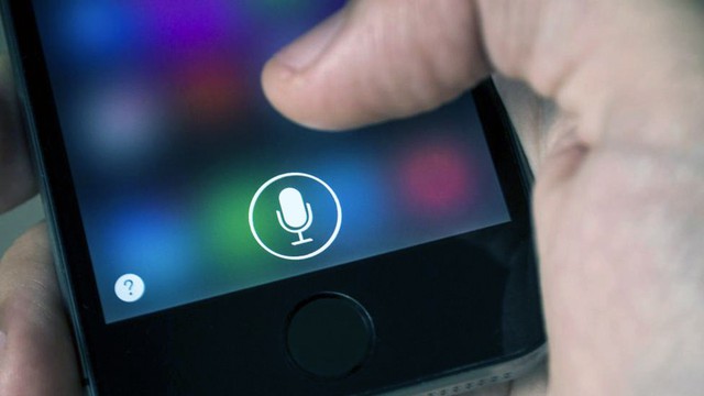 Gemini Live, el asistente virtual de Google, llega a iPhone y promete hacerte olvidar de Siri