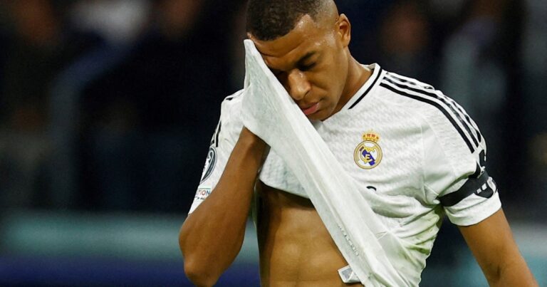 Crece la preocupación en Francia por la salud mental de Kylian Mbappé
