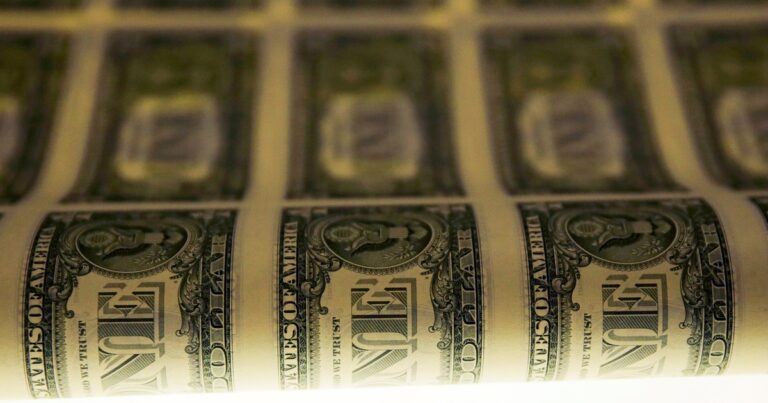 Dólar tarjeta hoy: a cuánto cotiza este martes 19 de noviembre
