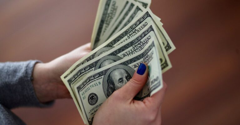 Dólar hoy: a cuánto cotizan el oficial y sus diferentes tipos de cambio este martes 19 de noviembre