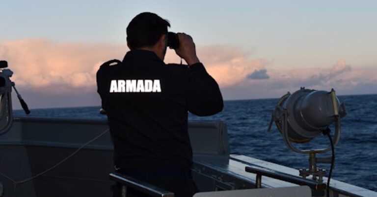 Buques españoles monitorizan a cuatro unidades navales rusas en aguas de soberanía nacional