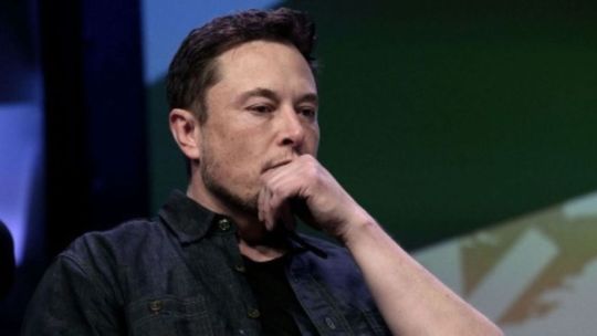 Elon Musk alertó sobre la crisis que podría generar un colapso mundial en los próximos meses
