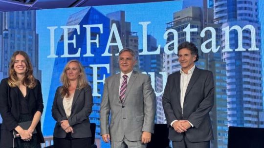 Llaryora respaldó el acuerdo con el FMI: «No acompañar sería poner a Argentina en riesgo»