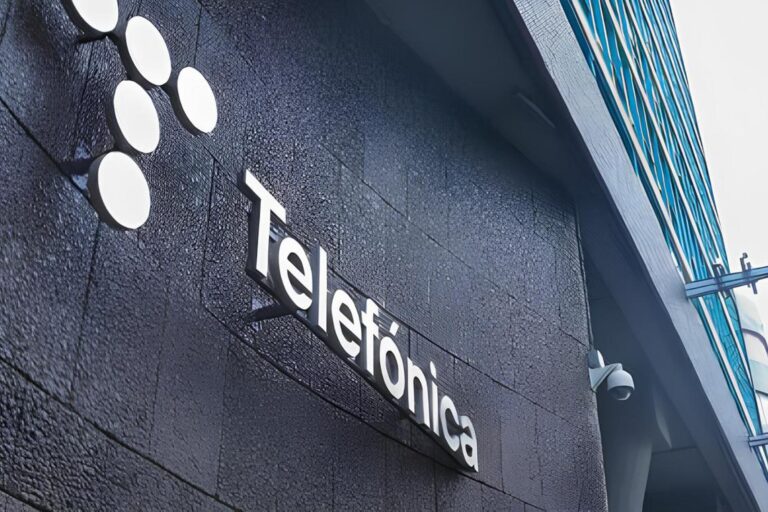 El Gobierno suspendió de manera preventiva la compra de Telefónica por parte de Telecom