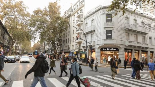 El tradicional corredor comercial que busca reposicionarse en el retail local
