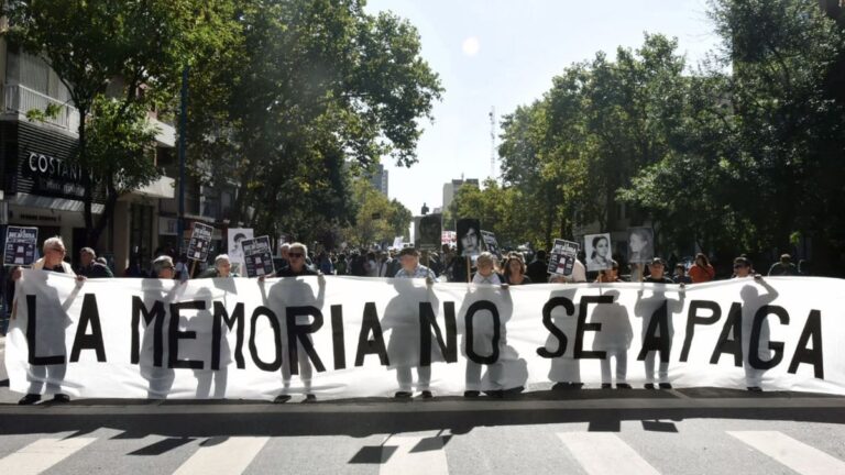 Día de la Memoria en Mar del Plata: «Le tengo más miedo a Milei que a Videla…»