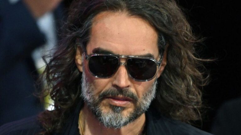 Russell Brand fue acusado de violación