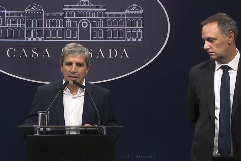 Caputo fracasó en la cosecha de dólares soja