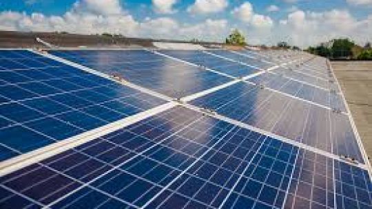 Cuba: colocan 44.000 paneles solares para hacerle frente a la crisis energética