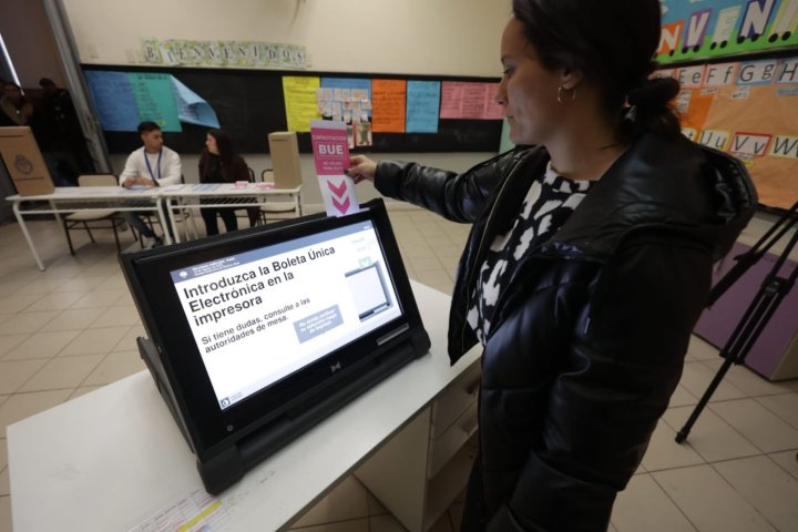 La empresa cuestionada en 2023 será responsable del voto electrónico en CABA