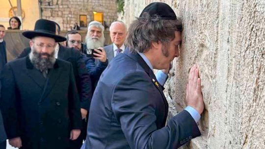 Milei, otra vez de gira: Israel, el Vaticano, más Meloni y Macron