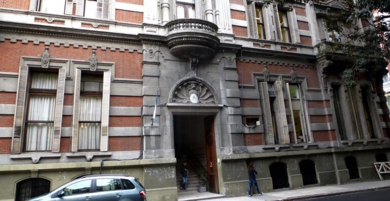 Milei. El negocio inmobiliario detrás del Decreto 345