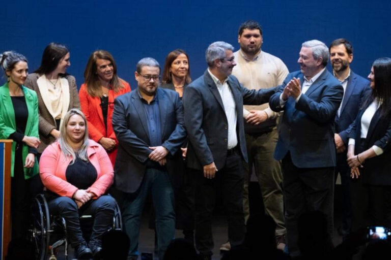 El parasitario gabinete municipal de Mario Bergara