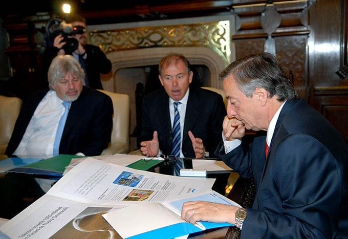 Petróleo, política y apropiación de empresas