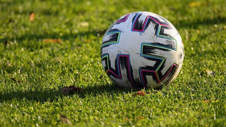 De gran promesa del fútbol a un cambio radical: la sorprendente historia de un jugador que dejó todo por su fe