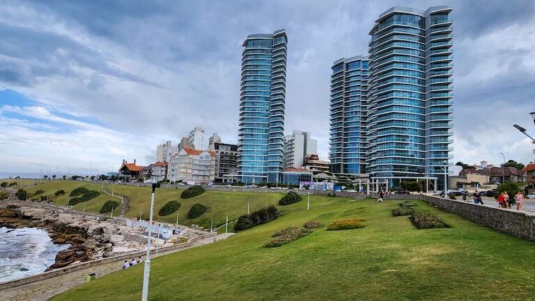 Más fines de semana largos: buscan revivir al turismo tras la catástrofe de las vacaciones