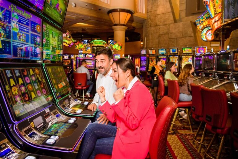 Media sanción para regular las máquinas tragamonedas en los casinos de Mendoza