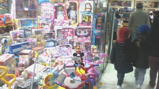Tras el regreso del «Día del Niño», los bancos ofrecen descuentos de hasta el 40% en juguetes y ropa