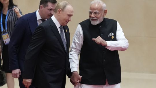 Modi y Putin muestran unidad en China pese a sanciones y críticas de EE.UU.