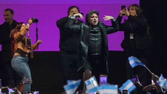 El video que muestra la poca asistencia que tuvo el acto de cierre de Javier Milei