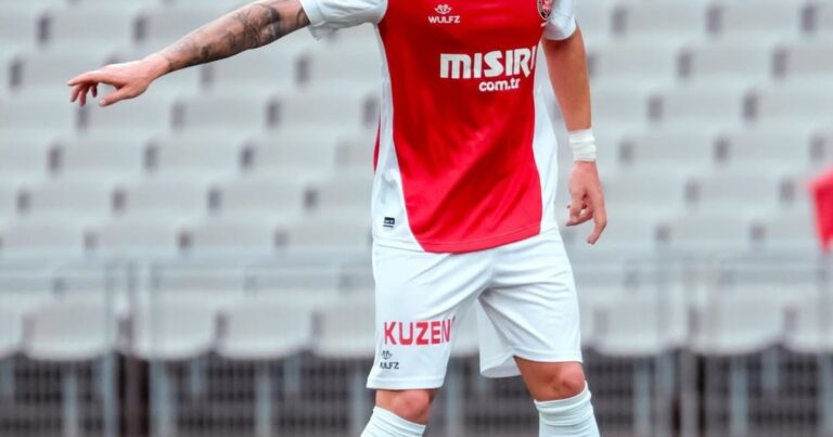 Tras su salida de River, Kranevitter volvió a jugar en Turquía