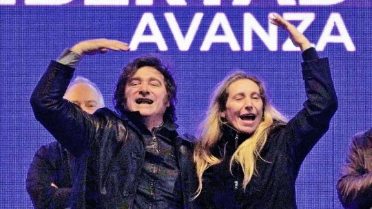 Teorema de la Pauta Oficial: cuantos más problemas a tapar, más publicidad de YPF