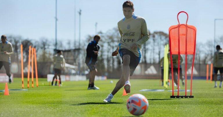 Dónde jugarán los convocados de River en la última fecha de Eliminatorias: cuatro, con viaje largo