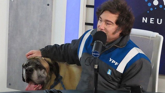 Javier Milei transformó a la ropa de trabajo de Vaca Muerta en un inesperado negocio