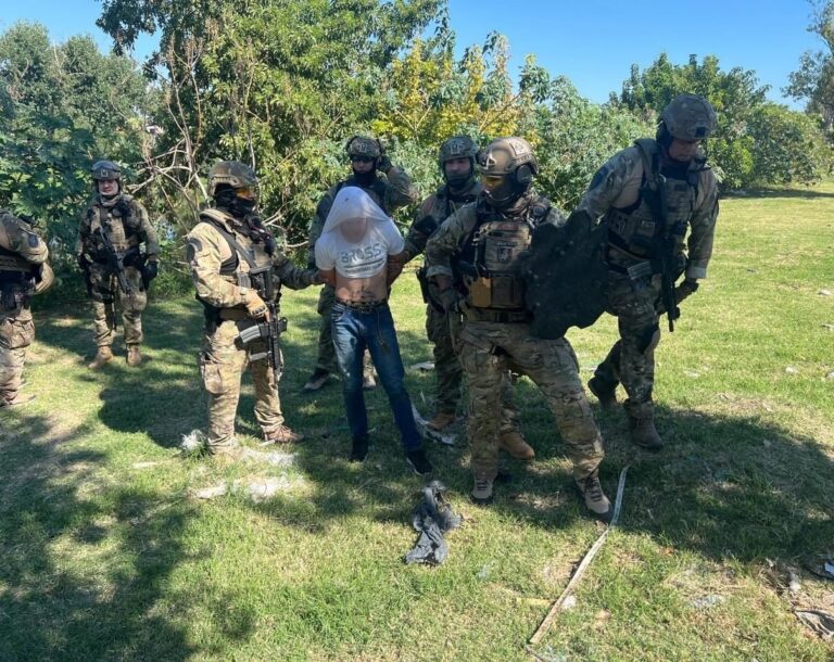Persecución en Villa Soldati termina con un detenido y otro en el Riachuelo