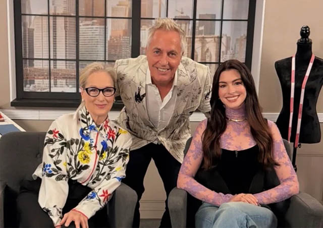 Marley posa sonriente junto a las actrices Meryl Streep y Anne Hathaway en un evento en México.