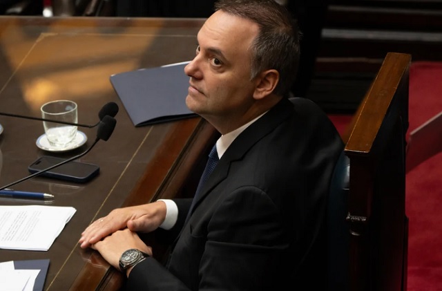 Manuel Adorni en el Congreso Nacional durante su informe de gestión