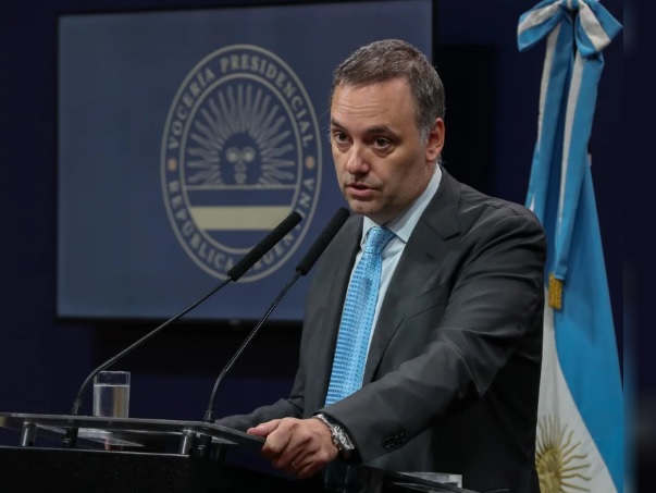 Manuel Adorni en el Congreso
