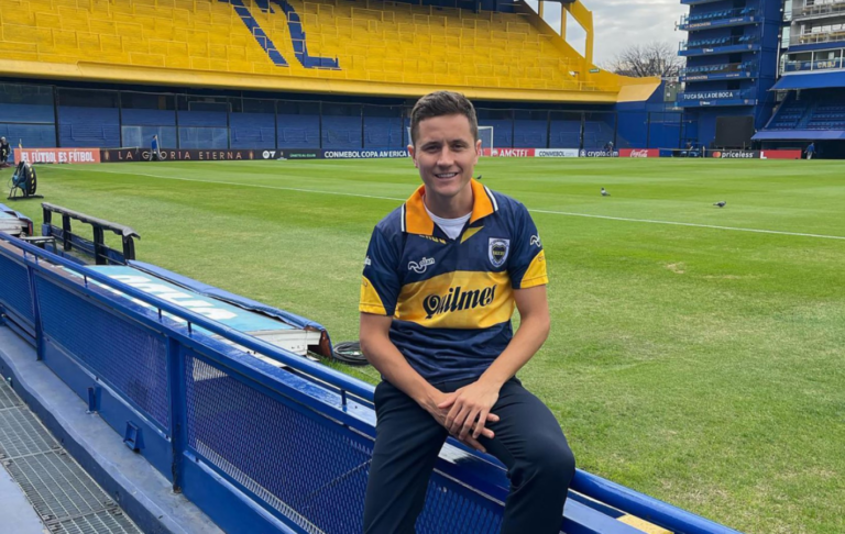Ander Herrera, jugador de Boca Juniors, durante un partido de fútbol.