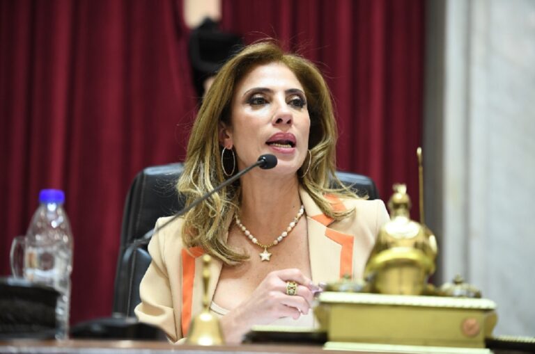 Claudia Ledesma Abdala de Zamora en redes sociales
