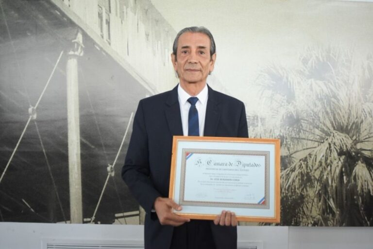 Retrato del doctor Benjamín Coria, profesional de la salud de Santiago del Estero