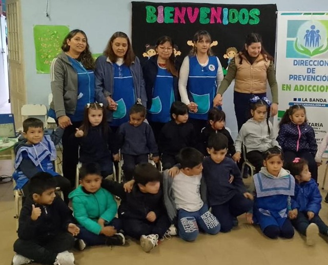 Niños del Jardín Mi Pequeño Mundo participando en taller del programa Jugando también me cuido