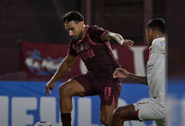 Jugadores de Lanús celebrando el gol ante Always Ready en la Copa Libertadores.