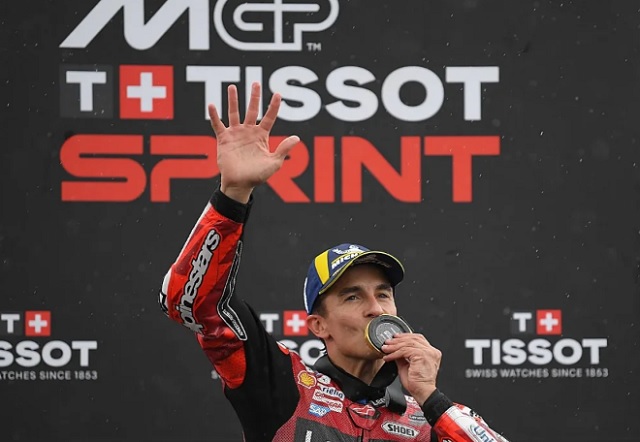 Marc Márquez en el podio de la carrera sprint del GP de España de MotoGP en Jerez
