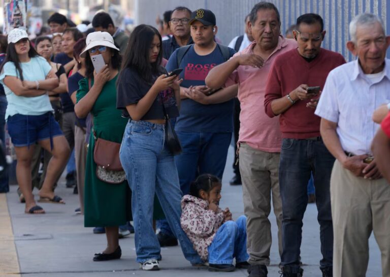 Símbolo electoral peruano o urna de votación