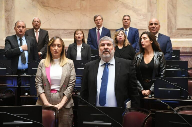 Senadores presentan proyecto de subsidio eléctrico para el Norte Grande