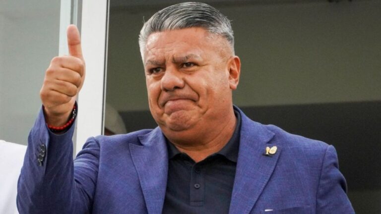Claudio Tapia, presidente de la AFA, en una conferencia de prensa.