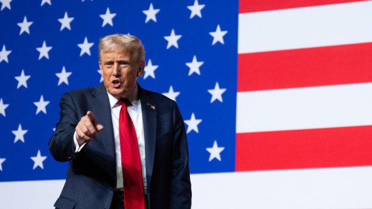 Donald Trump en el Hotel Washington Hilton tras intento de ataque