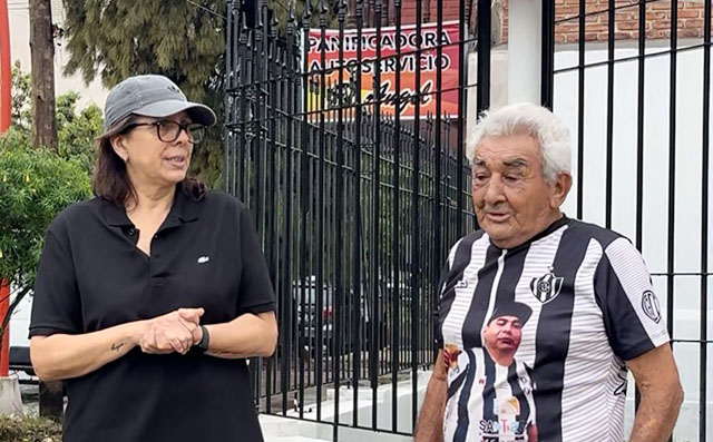 Concejal Cecilia Neme en diálogo con vecinos del barrio Primera Junta en Santiago del Estero