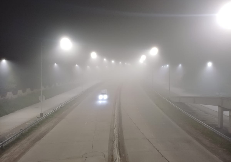 Amanecer con niebla en Santiago del Estero