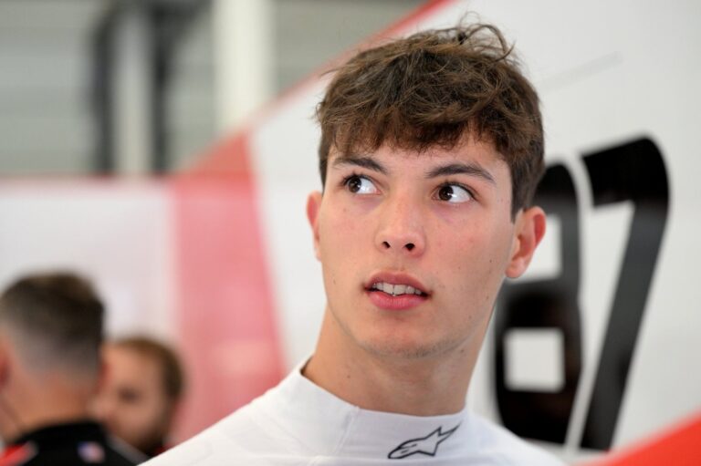 Oliver Bearman y Franco Colapinto en el Gran Premio de Japón
